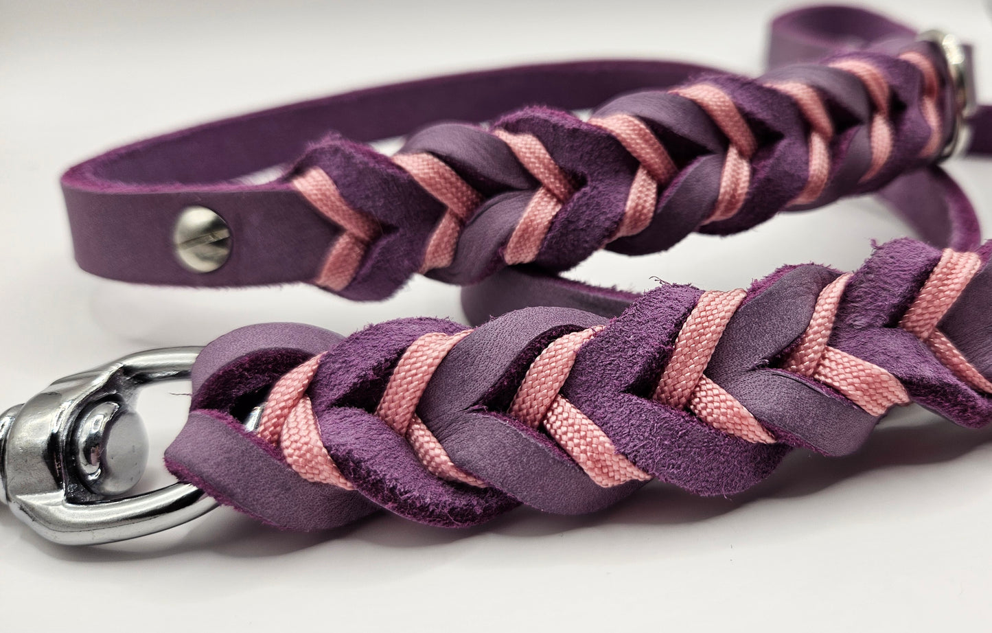 Handgefertigte Fettleder-Leine Violett/Rosa – 1,30 m lang, 15 mm breit